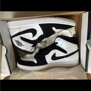 Jordan 1s se diamond